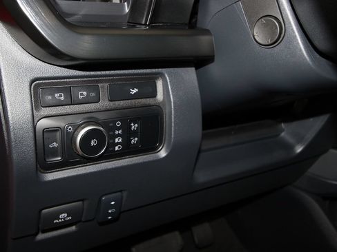 Used 2024 Ford F250 Lariat w/ Lariat Ultimate Package AWD/4WD image 10