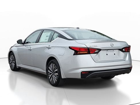 New 2026 Nissan Altima 2.5 SV FWD image 7