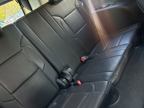 Used 2020 GMC Yukon XL Denali w/ Open Road Package image 8