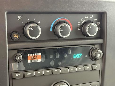 New 2025 Chevrolet Express 3500 Extended image 8