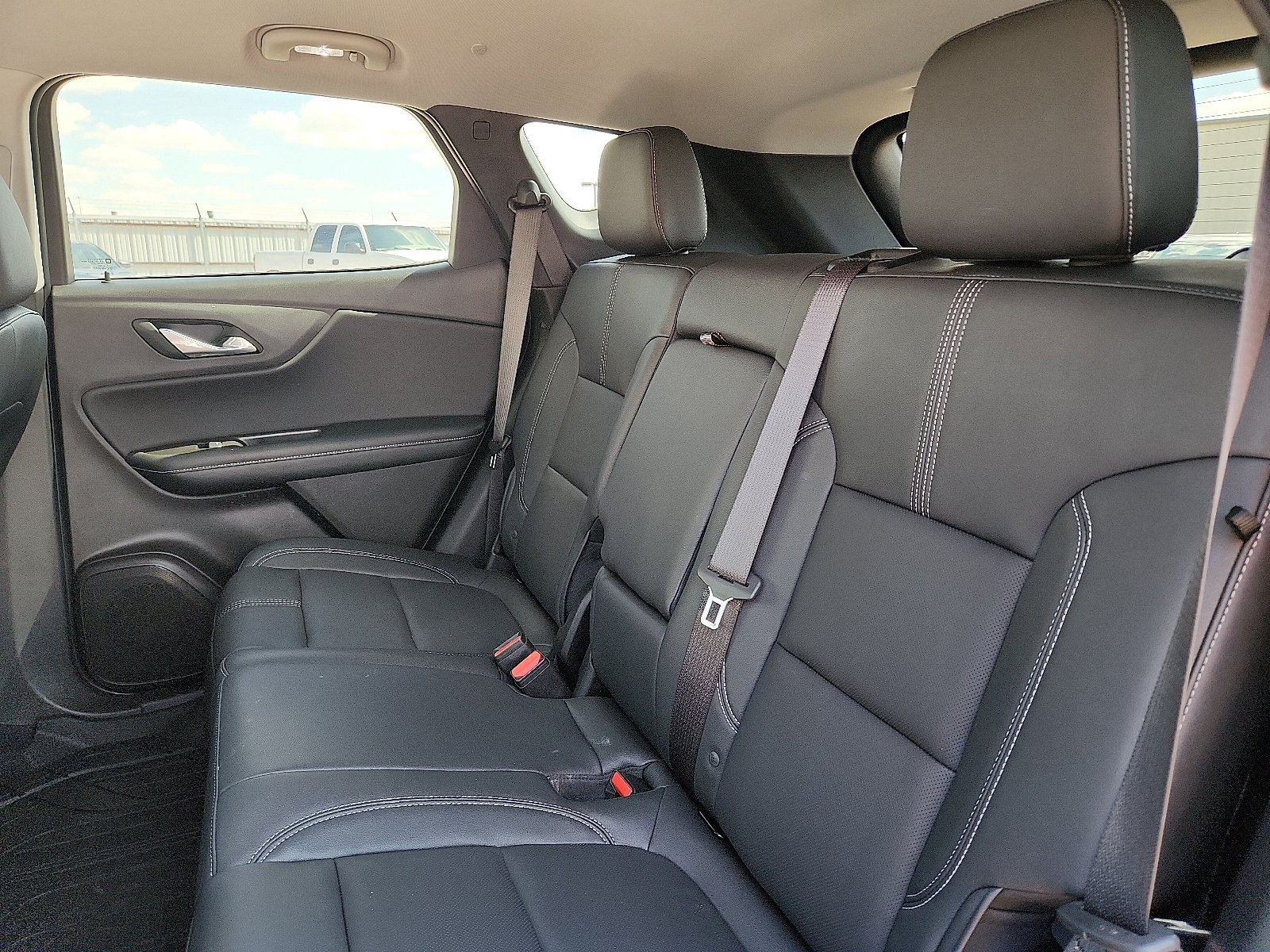 Used 2024 Chevrolet Blazer LT w/ LPO, Floor Liner Package FWD image 9