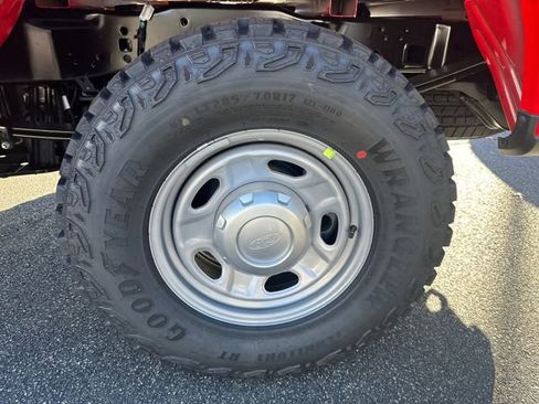 New 2026 Ford F250 XL w/ XL Off-Road Package image 13