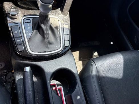 Used 2024 Kia Seltos EX FWD image 28