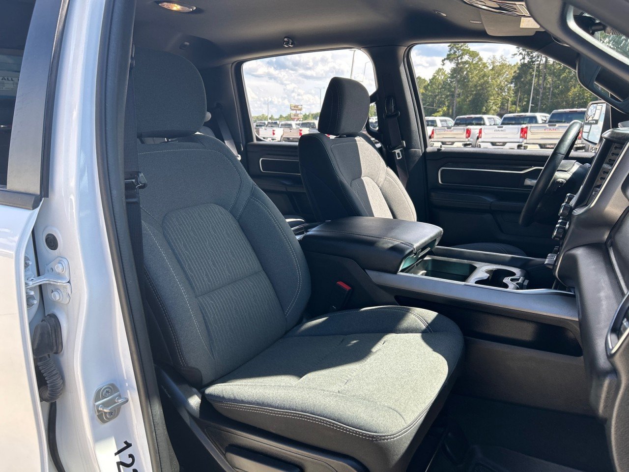 Used 2024 RAM 1500 Big Horn AWD/4WD image 20