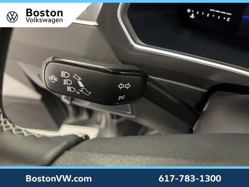 Certified 2022 Volkswagen Tiguan SE image 22