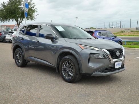 Used 2022 Nissan Rogue S FWD image 3