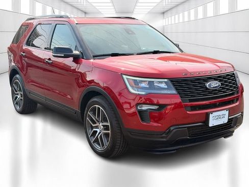 Used 2018 Ford Explorer Sport w/ Equipment Group 401A AWD/4WD image 3