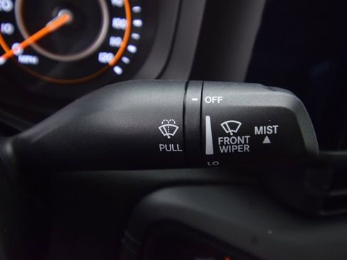 New 2026 Jeep Gladiator Mojave w/ Steel Bumper Group image 33