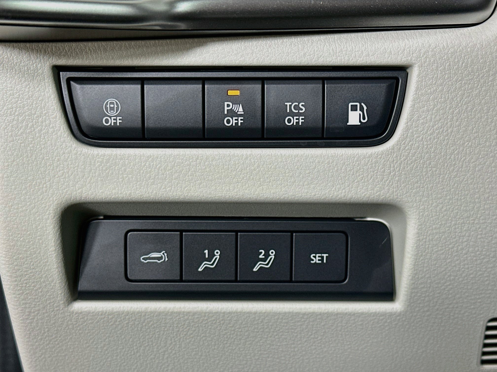 Used 2025 MAZDA CX-90 Plug-In Hybrid w/ Premium Plus AWD/4WD image 17