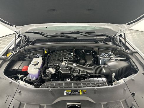 New 2025 Jeep Grand Cherokee Altitude image 16