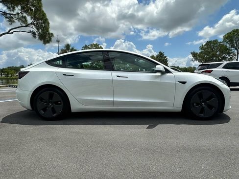 Used 2021 Tesla Model 3 Standard Range Plus RWD image 7
