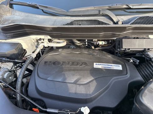 Used 2016 Honda Pilot LX image 37