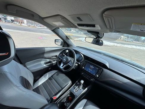 Used 2023 Nissan Kicks SR w/ SR Premium Package FWD image 24