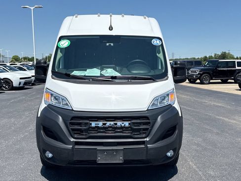 Used 2024 RAM ProMaster 2500 w/ Convenience Group FWD image 8