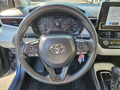 Used 2024 Toyota Corolla LE FWD image 18