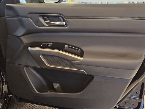 New 2025 Nissan Pathfinder Platinum image 22