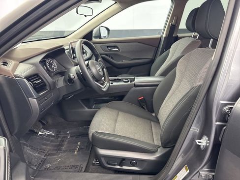 Used 2022 Nissan Rogue SV AWD/4WD image 12