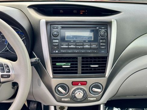 Used 2012 Subaru Forester 2.5X Premium w/ All-Weather Pkg image 17