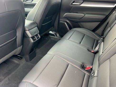 New 2027 GMC Terrain Elevation w/ Elevation Premium Package AWD/4WD image 9