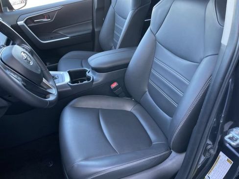 Used 2025 Toyota RAV4 XLE Premium AWD/4WD image 11