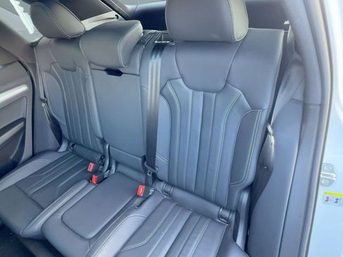 Used 2025 Audi Q5 2.0T Premium w/ Convenience Plus Package image 27