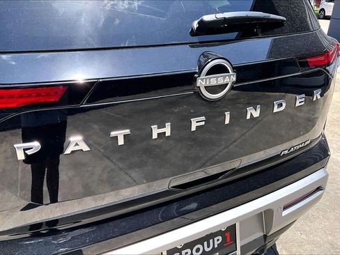 Certified 2023 Nissan Pathfinder Platinum FWD image 31