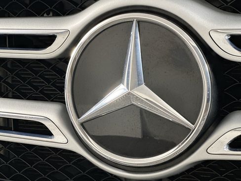 Used 2022 Mercedes-Benz GLE 350 w/ Premium Package image 14