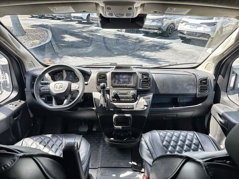 Used 2023 RAM ProMaster 2500 image 10