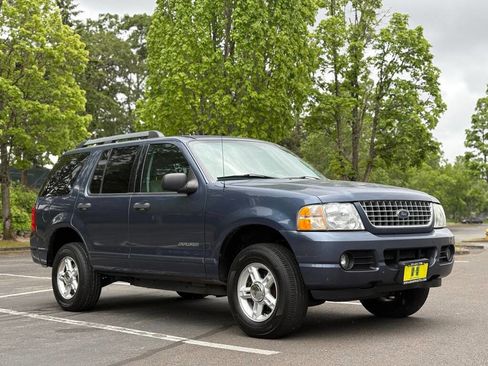 Used 2005 Ford Explorer Sport XLT image 7
