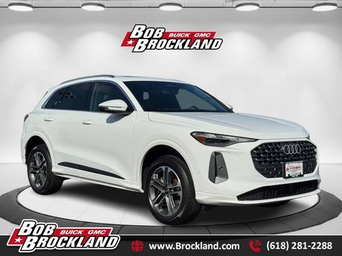Used 2025 Audi Q5 Premium w/ Convenience Package AWD/4WD image 1
