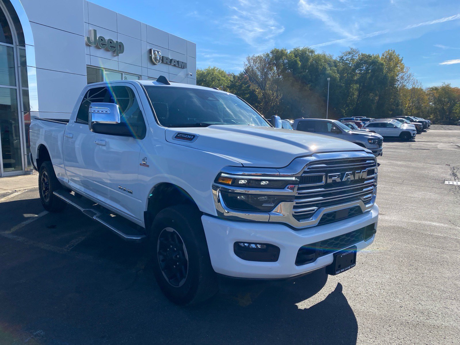 Used 2026 RAM 2500 Laramie AWD/4WD image 7