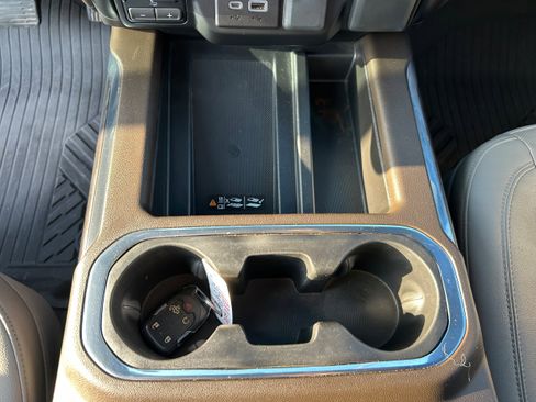 Used 2022 Chevrolet Silverado 1500 LTZ AWD/4WD image 27