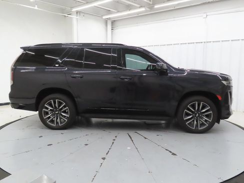 Used 2023 Cadillac Escalade Sport AWD/4WD image 2