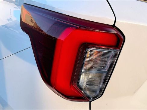 Used 2022 Ford Explorer ST w/ Equipment Group 401A image 28