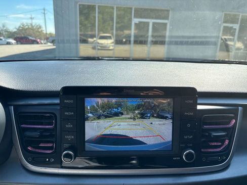 Used 2020 Kia Rio S FWD image 18