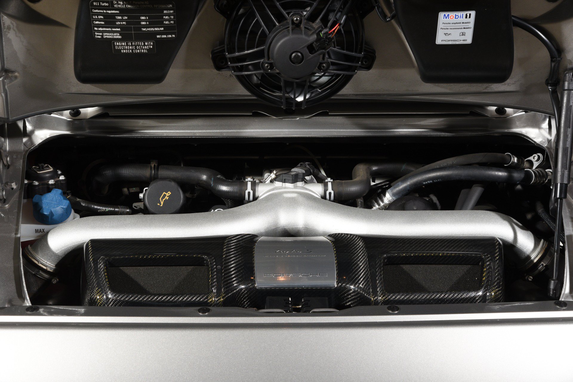 Used 2013 Porsche 911 Turbo S AWD/4WD image 24