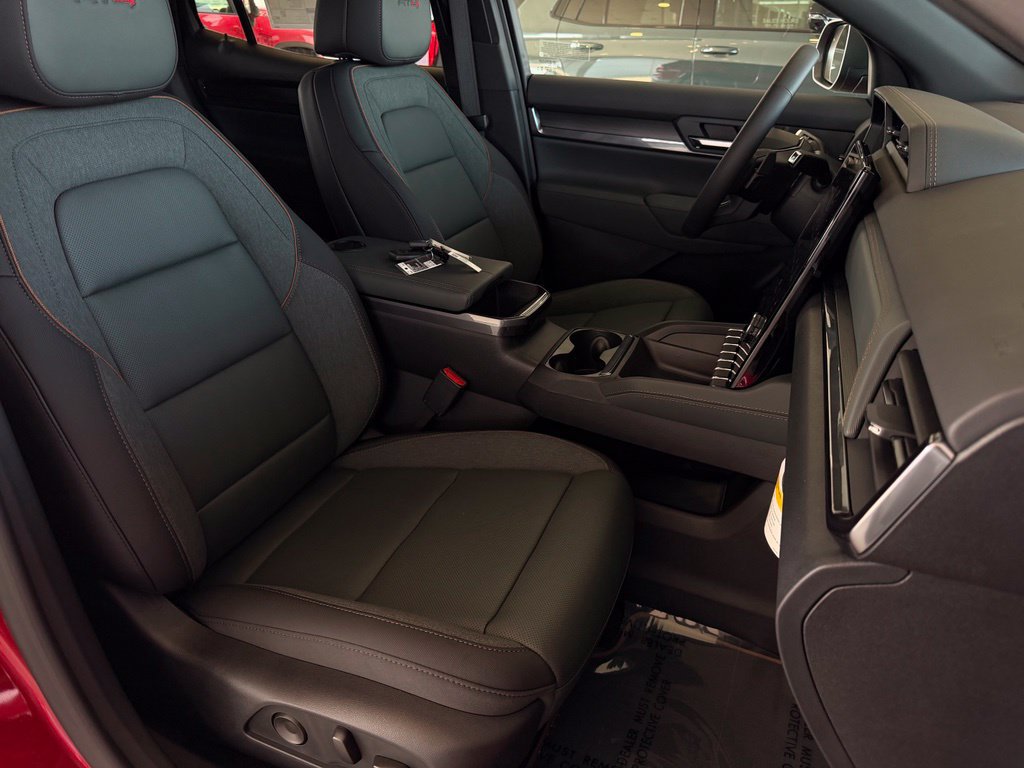 Used 2027 GMC Terrain AT4 w/ Convenience Package III AWD/4WD image 19