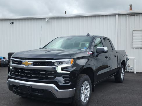 New 2026 Chevrolet Silverado 1500 LT w/ Z71 Off-Road Package AWD/4WD image 1