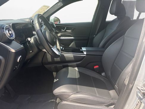 Used 2023 Mercedes-Benz GLC 300 4MATIC image 11