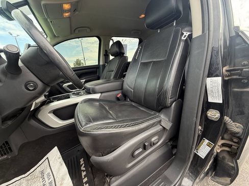 Used 2016 Nissan Titan PRO-4X AWD/4WD image 11