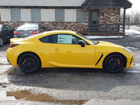 New 2026 Subaru BRZ Series.Yellow RWD image 2