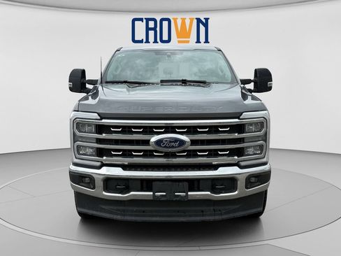 Used 2024 Ford F250 Lariat AWD/4WD image 8