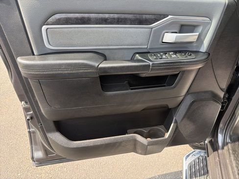 Used 2021 RAM 2500 Big Horn w/ Level B Equipment Group image 10