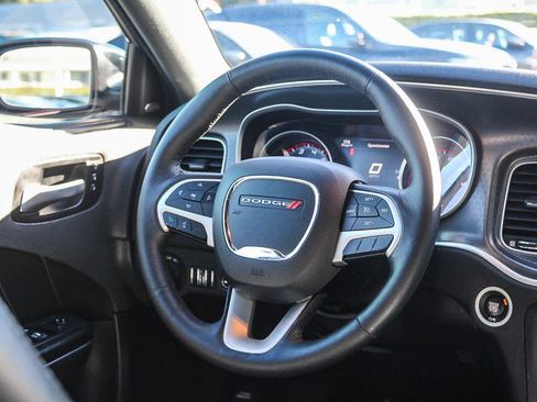 Used 2017 Dodge Charger SXT w/ Plus Group image 16