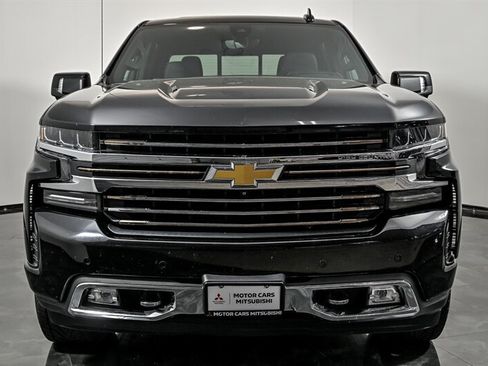 Used 2020 Chevrolet Silverado 1500 High Country w/ Technology Package AWD/4WD image 4