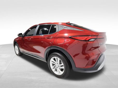 Certified 2024 Buick Envista Preferred w/ Convenience I Package image 2