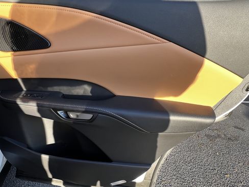 Certified 2025 Lexus RX 350 Premium w/ Accessory Package (K3) image 38