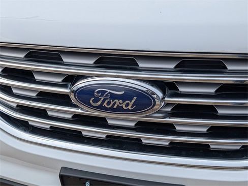 Used 2019 Ford Edge SE w/ SE Fleet Driver's Package image 2