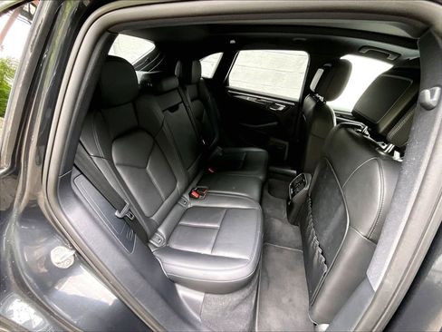 Certified 2023 Porsche Macan Turbo AWD/4WD image 21