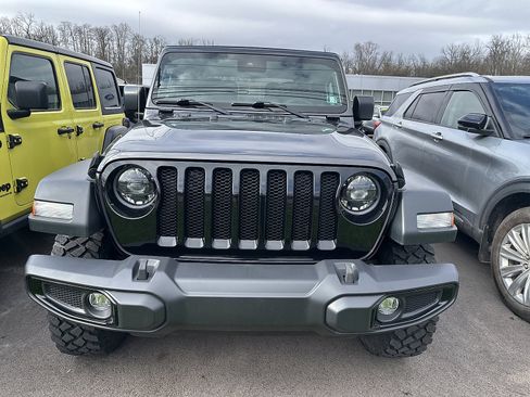 Used 2023 Jeep Wrangler Willys image 5